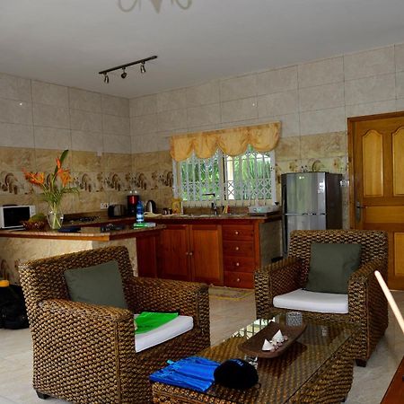 Korrine'S Cottage Horizon Beau Vallon  Dış mekan fotoğraf